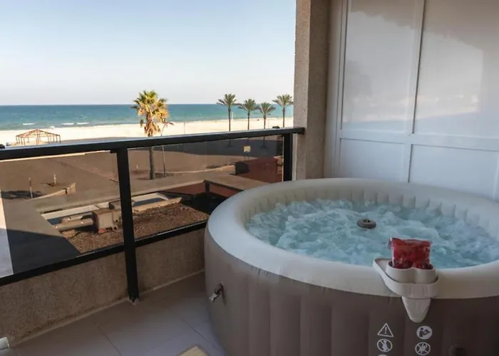 Espacio2,1a Linea,jacuzzi,piscina 아파트 *